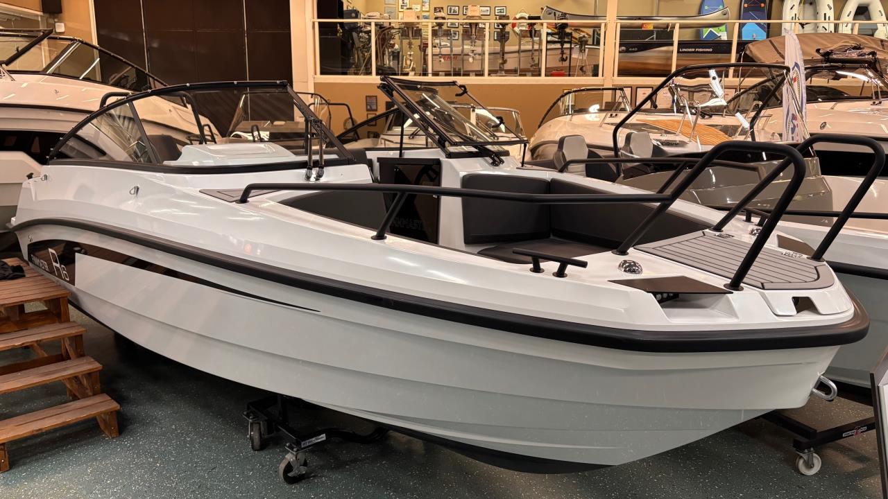 Finnmaster R6 -24 med Yamaha F150 XB -25