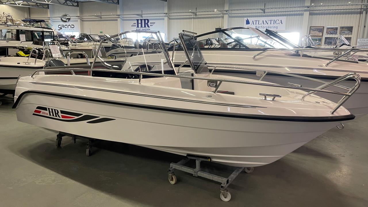HR 480 BR -23 med Yamaha F70 AETL -25