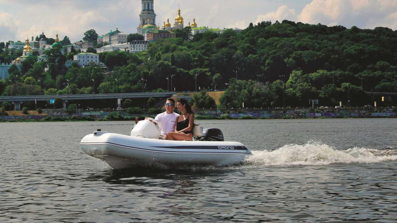 Grand S 330 DL BE -24 Yamaha F20GEPS -24