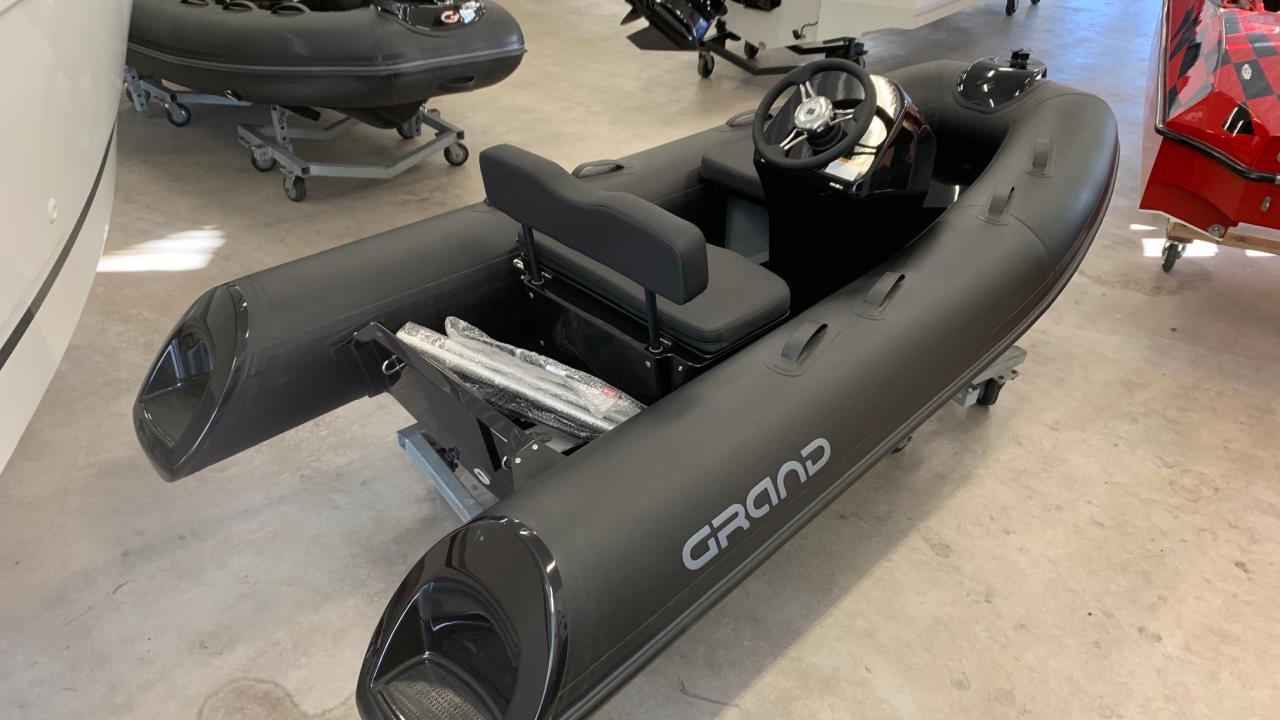 Grand S 330 DL BE -24 Yamaha F20GEPS -24