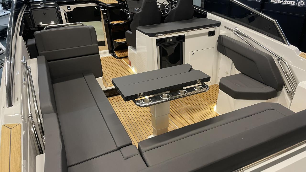 Finnmaster T9 -23 med Yamaha F300 x2 -24
