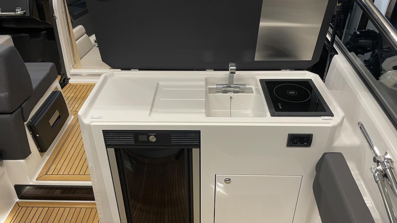 Finnmaster T9 -23 med Yamaha F300 x2 -24
