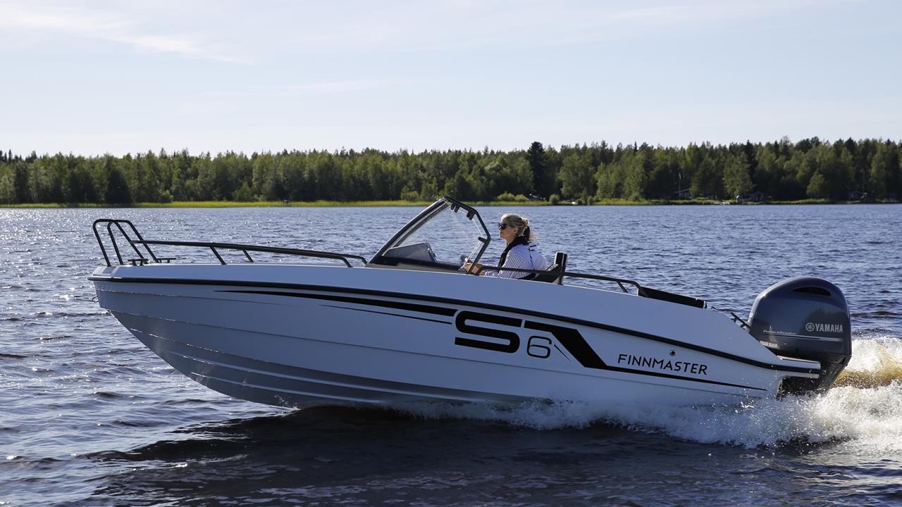 Finnmaster S6 -23 med Yamaha F150 XB -25