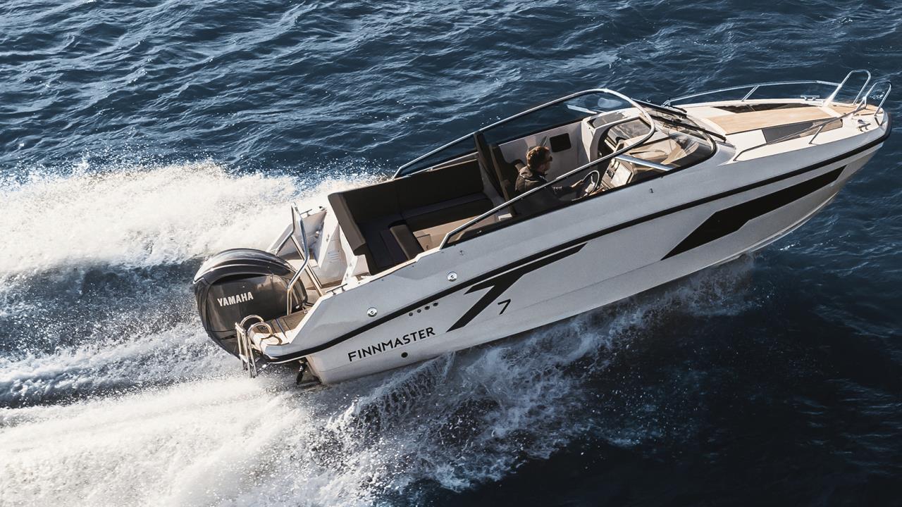 Finnmaster T7 -22 med Yamaha F 225 FETX-23 Demobåt