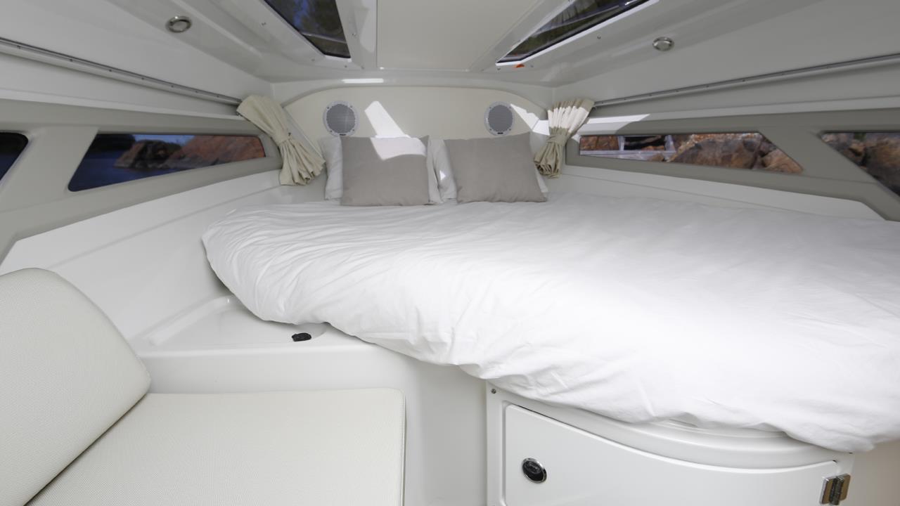 Finnmaster T7 -22 med Yamaha F 225 FETX-23 Demobåt