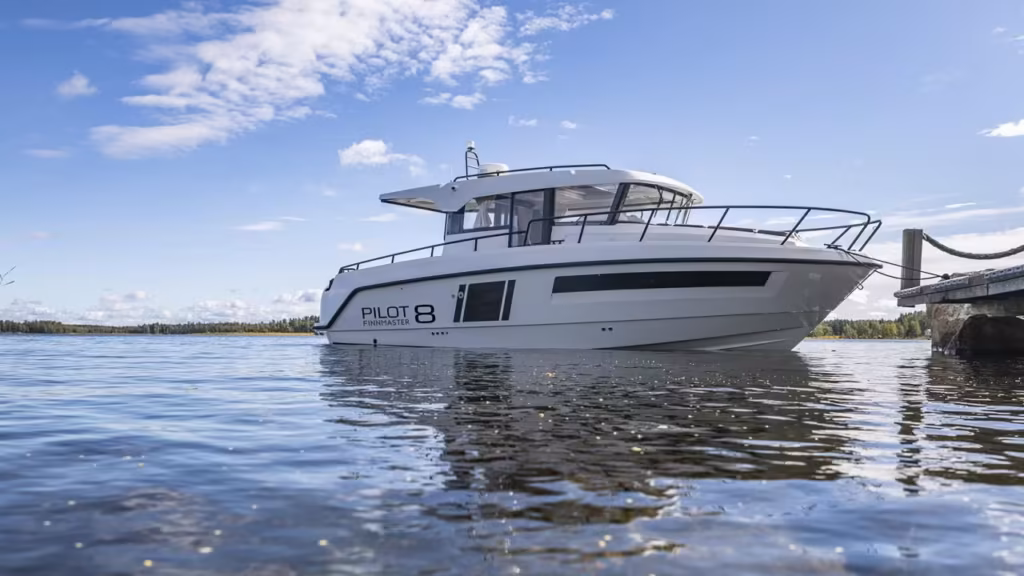 Finnmaster P8 -22 med Yamaha F200 XCA x2 -26