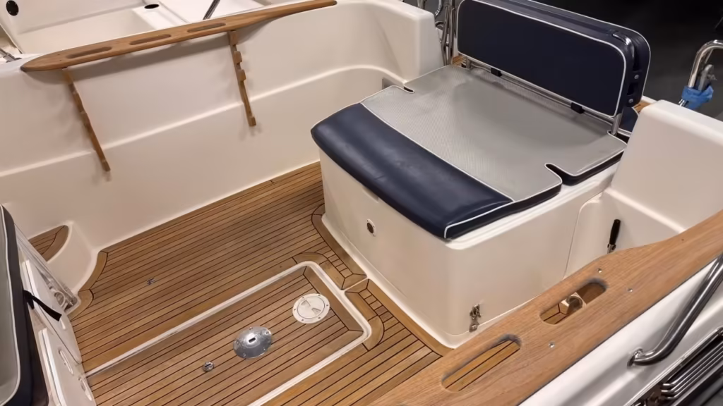 Ryds 23 WA med Mercruiser Cummins 2.0 -10 bild 4