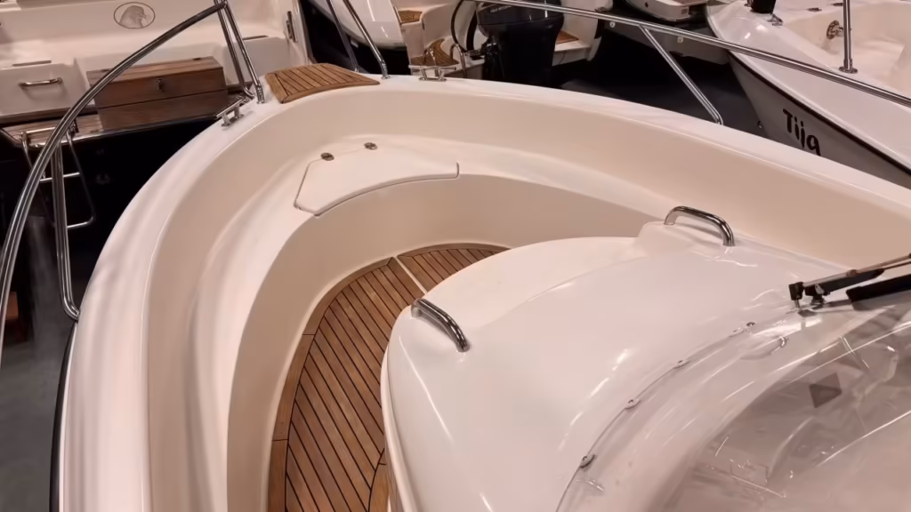 Ryds 23 WA med Mercruiser Cummins 2.0 -10 bild 5