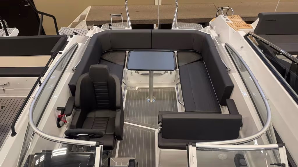 Finnmaster T6 -24 med Yamaha F150 XB -26 bild 6