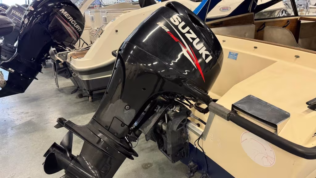 Uttern 5200DC -95 / Suzuki DF 70 TL -08 bild 3