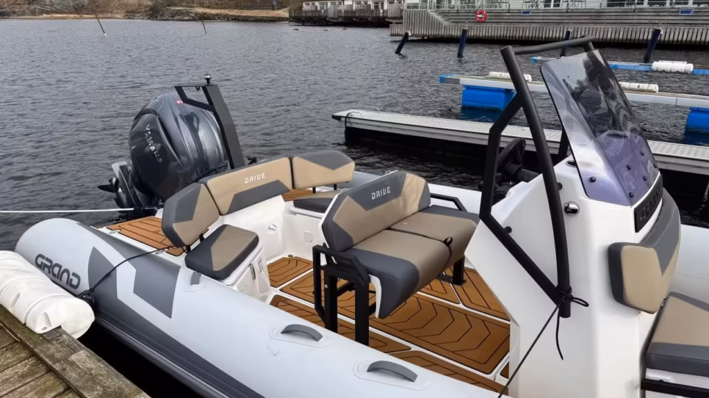 Grand 600 Lux -24 med Yamaha F 150 XSA -24 bild 5