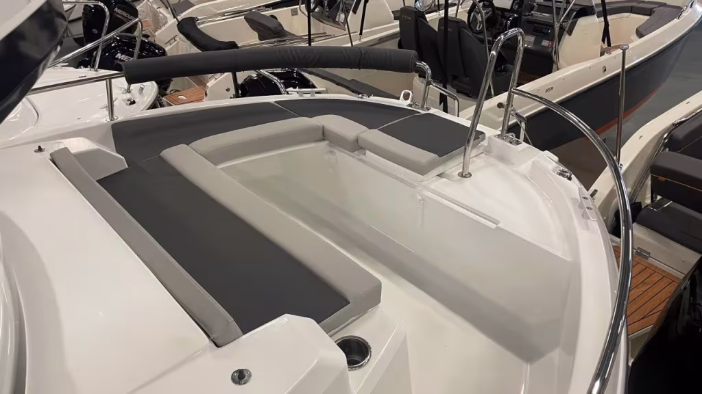Jeanneau 795 Sport Serie 2 med Yamaha F225 XCB -26 bild 6