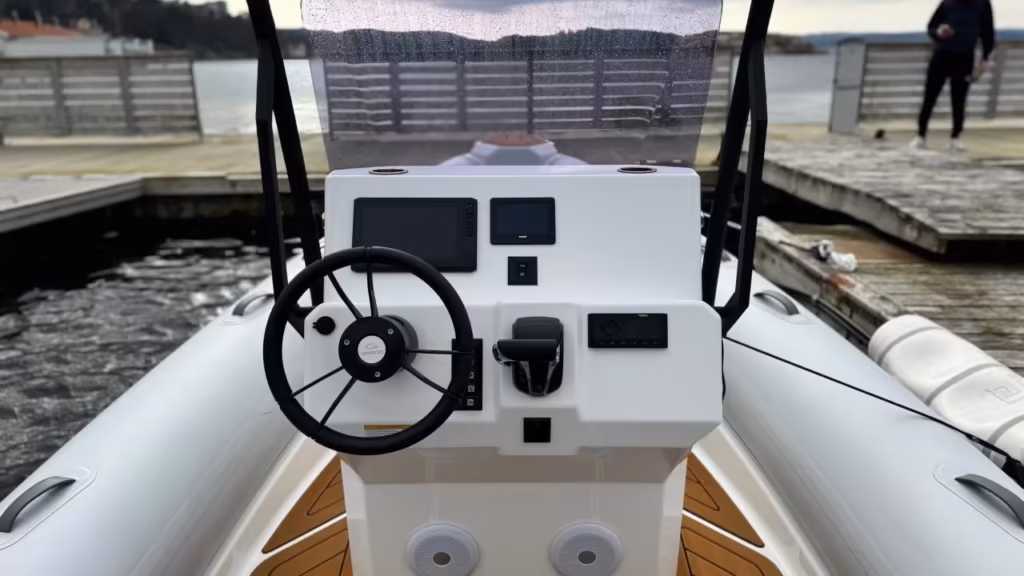 Grand 600 Lux -24 med Yamaha F 150 XSA -24 bild 9