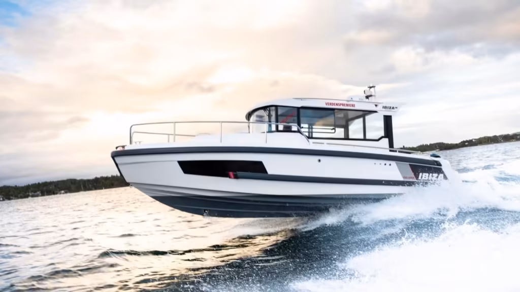 Ibiza 811 Explorer -21 Yamaha F300BETX -21