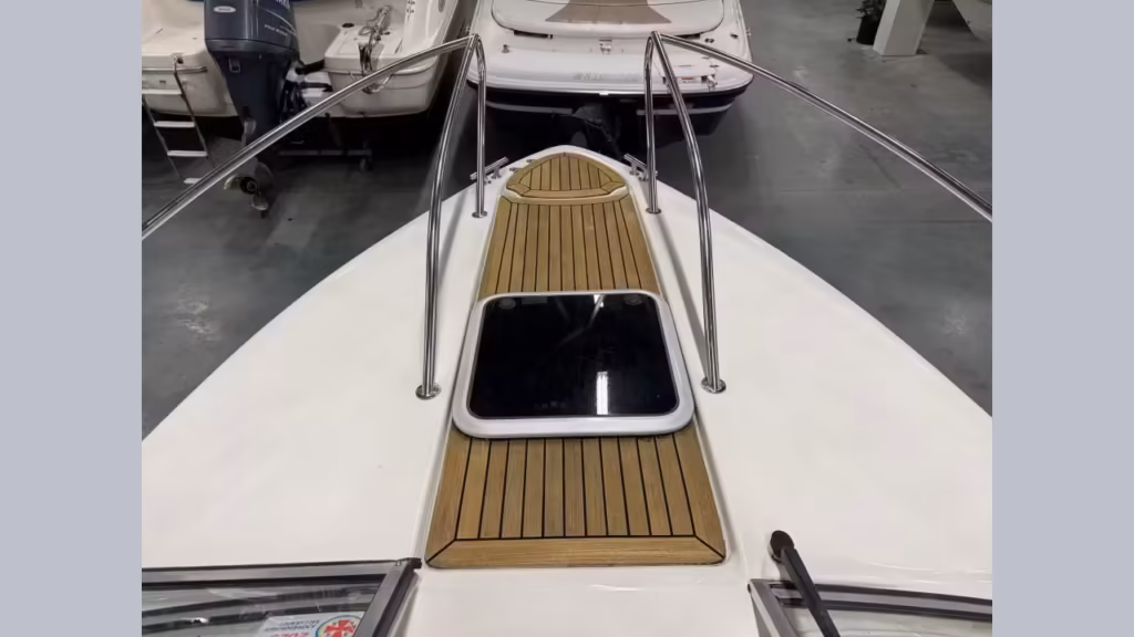 Bella 640 DC med Mercruiser 4,3 MPI -07 bild 4