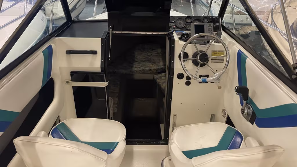 Seaswirl 2150 WA Striper -97 med Volvo Penta 5.0L-05 bild 3