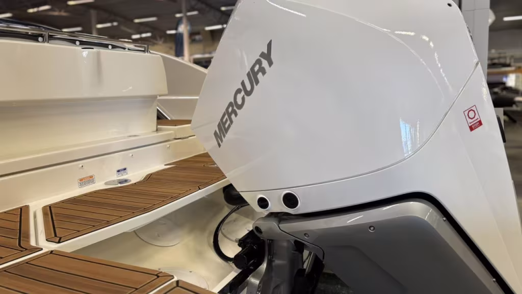 Uttern D77 med Mercury F300 XL DTS Demo -26 bild 3