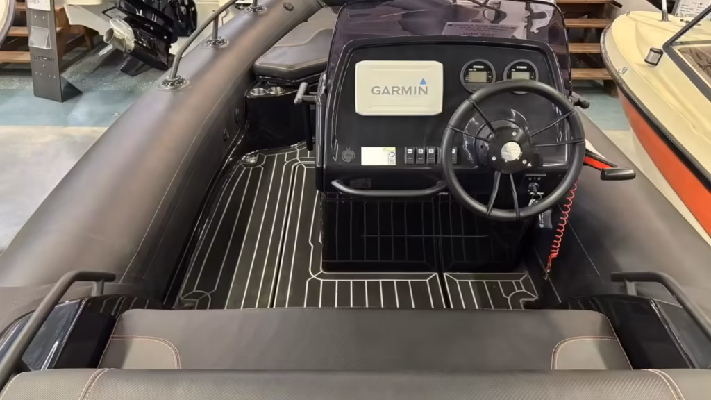 Grand 500 BE -22 med Yamaha F80 LB -23 bild 3