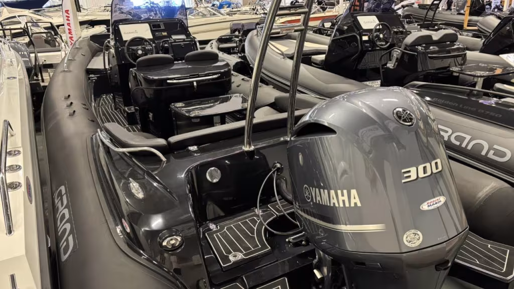 Grand 850 Black Edition med Yamaha F 300 BETUL -21 bild 2