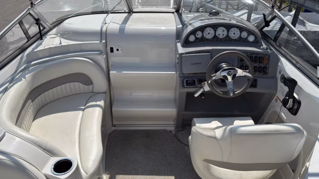 Stingray 250 CS med Volvo Penta 5.0L GXI 270 / DP -13 bild 6