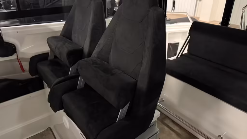 Quarken 27 Cabin med Yamaha F300 Demobåt. bild 6