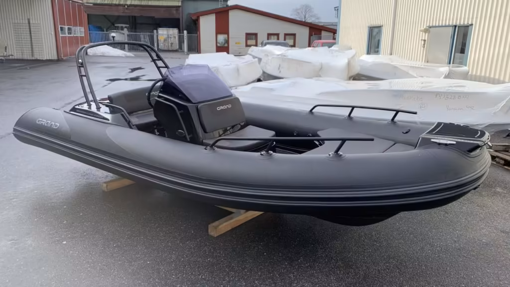 Grand GL 500 BE -26 Yamaha F70AETL bild 3