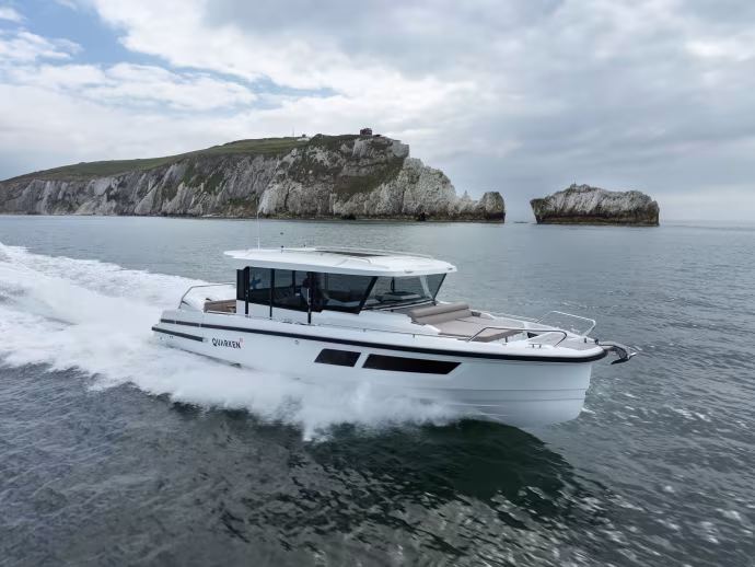 35 Cabin Tourer – bild 1