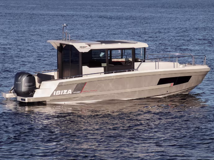 IBIZA Explorer på vattnet