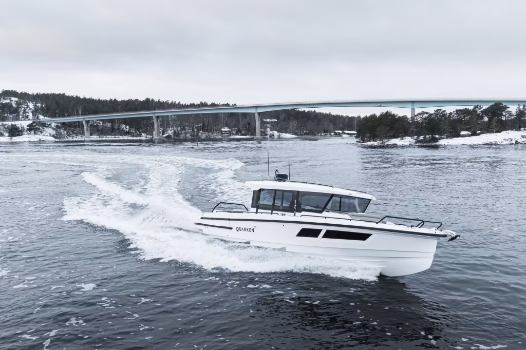 35 Cabin Tourer – bild 3