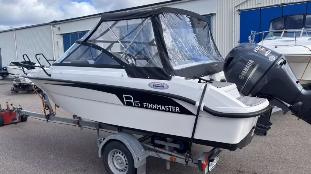 Finnmaster R5 -23 med Yamaha F 100 LB -22 bild 2