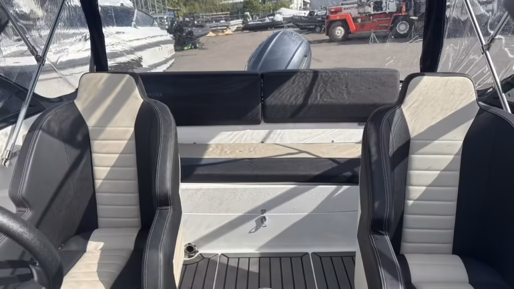 Finnmaster R5 -23 med Yamaha F 100 LB -22 bild 3