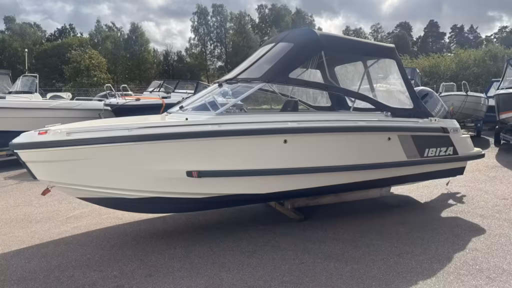 Ibiza 640 BR -18 med Yamaha F150 GETX -19