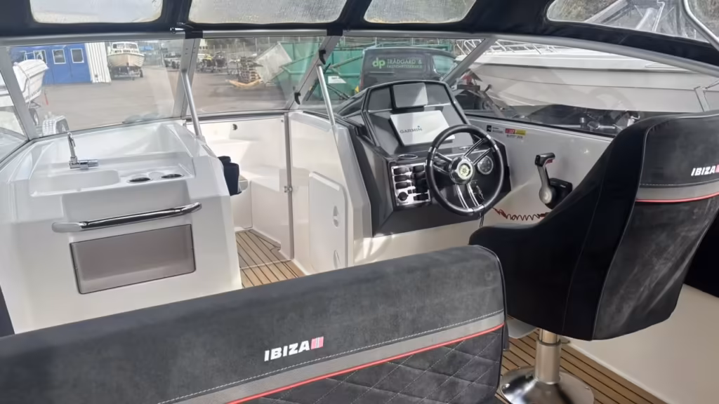 Ibiza 640 BR -18 med Yamaha F150 GETX -19 bild 4