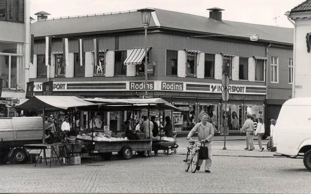 Rodins Sport och Intersport vid Kungstorget i Uddevalla