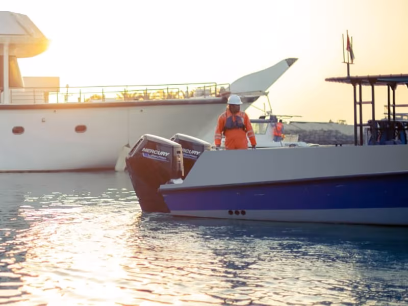Mercury SeaPro 500 hk i vattenmiljö