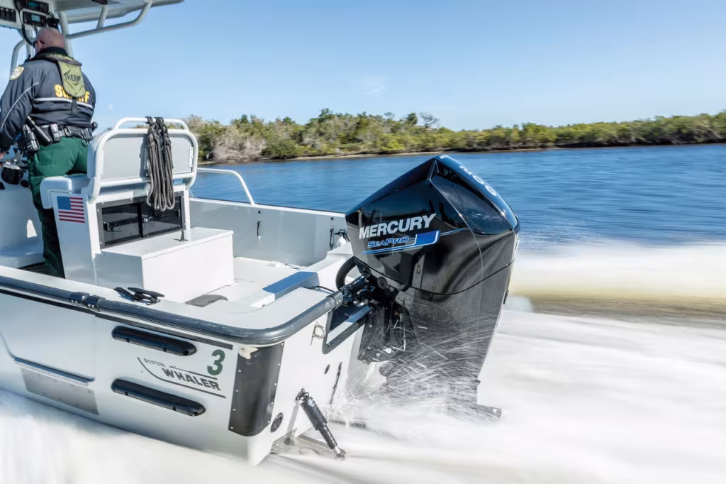Mercury SeaPro i kommersiell vattenmiljö